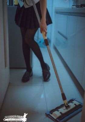 当着朋友的老婆hd中字_未删减完整版
