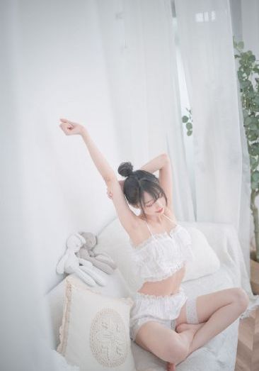 色婷婷七月_蓝光免费全集观看